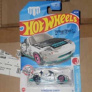 Hot Wheels '91 Mazda MX-5 Miata